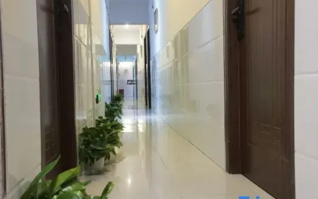 Shanghai Qingcun Hotel