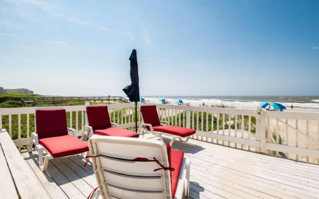 Sweet Retreat by Oak Island Accommodations