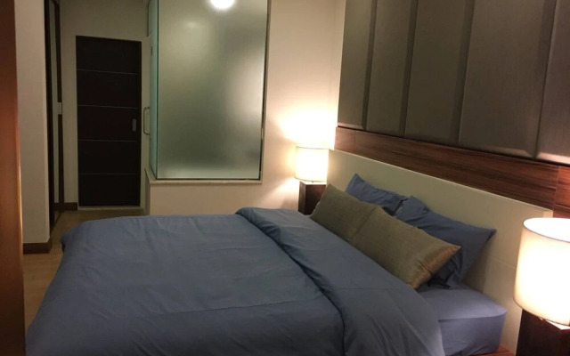 Luxury Corner Room