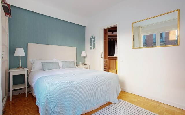 Отель Near Retiro Park & Prado Museum. Retiro I Испания, Мадрид - отзывы, цены и фото номеров - забронировать отель Near Retiro Park & Prado Museum. Retiro I онлайн