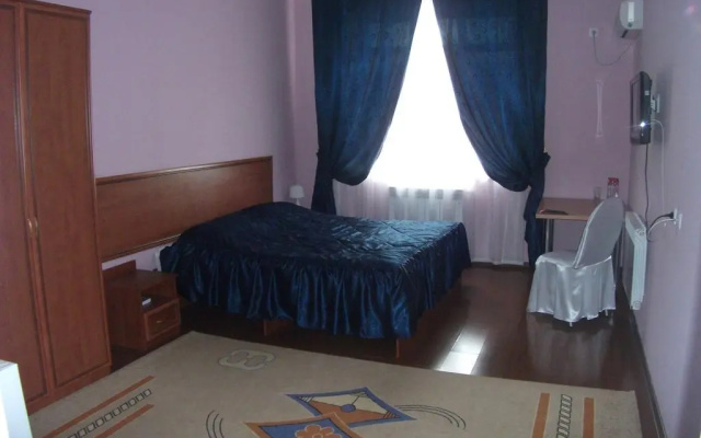 Hotel "Arai"