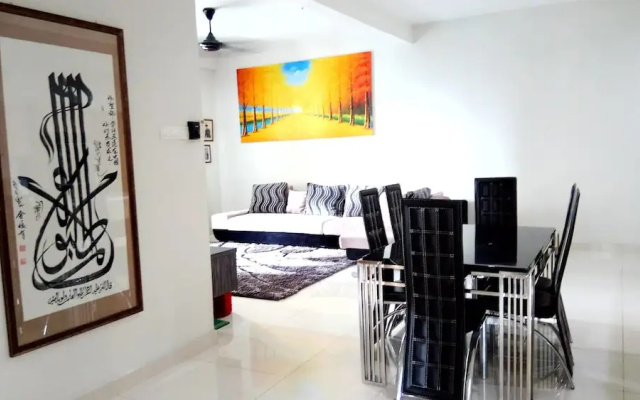 Royal Regent Condominium by iHost