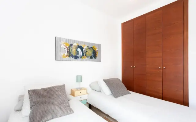 Home2Book Beautiful Duplex Parque La Reina + Wifi