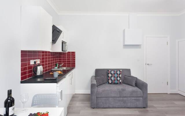 Отель London Queens - Kings Cross International Лондон комната для гостей