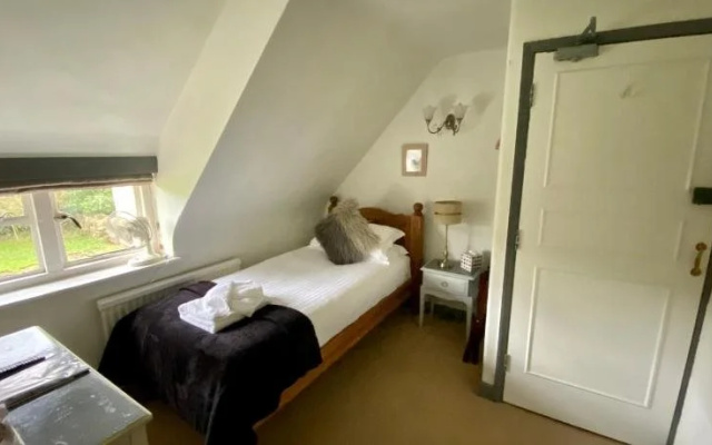 Home Farm Hotel and Restaurant