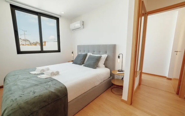 Modern Stylish Apartment II by Vacationy