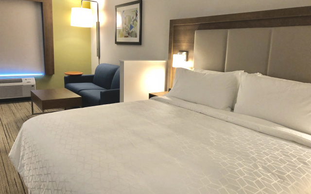 Holiday Inn Express Raleigh Arpt - Brier Crk Area