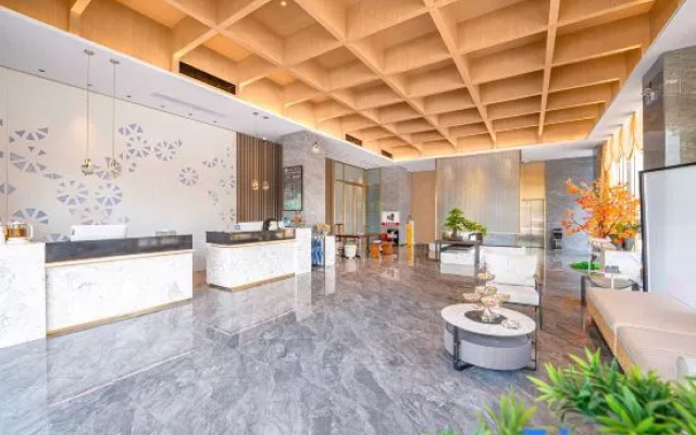 OUSILANDE International Hotel