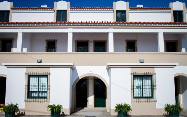 Отель Azores Pedra Apartments Португалия, Понта-Делгада - отзывы, цены и фото номеров - забронировать отель Azores Pedra Apartments онлайн вид на фасад