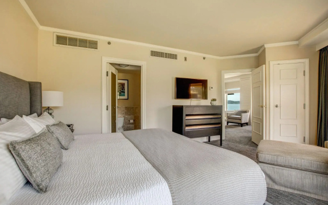 The Woodmark Hotel & Still Spa on Lake Washington