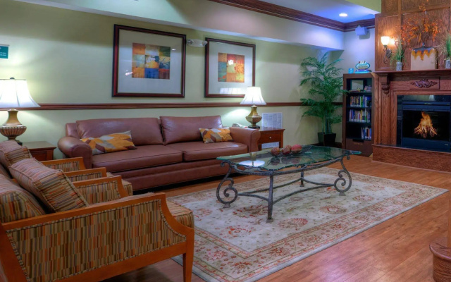 Country Inn & Suites by Radisson, Chester, VA