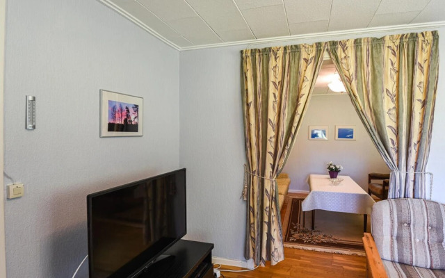 Nice Home in Vänersborg With 3 Bedrooms and Wifi