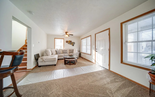 Charming Cleveland Home: 5 Mi to Downtown!