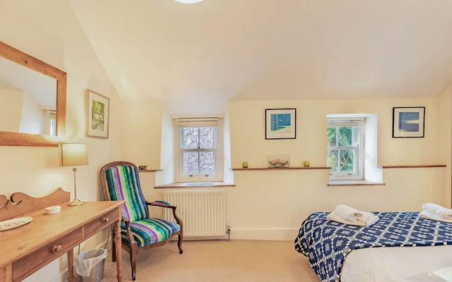 Laburnham Cottage