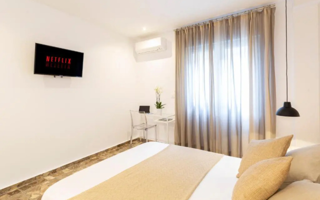 Room Boutique 32