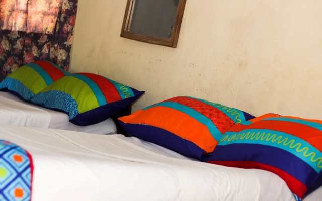 Mkunkhula Baobab Lodge