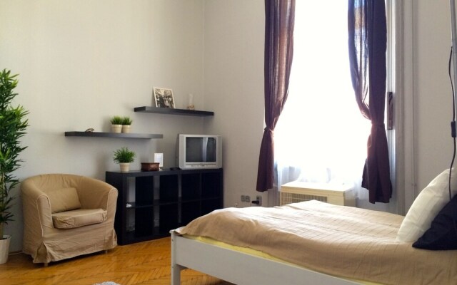 Hi5 Apartments - Basilica