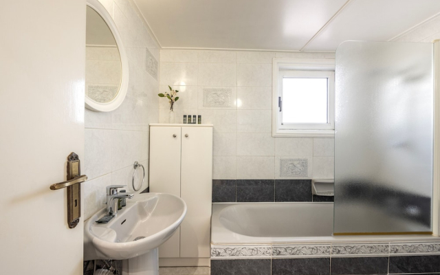 Ayia Thekla Sea Breeze Villa