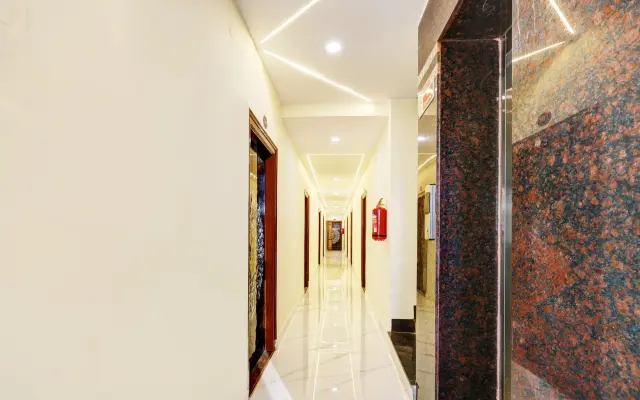 Super Hotel O Vizianagaram Near Railway Station