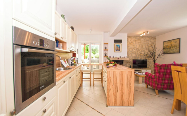 House Srecko