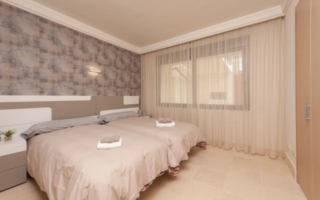 Monteros Hill Club Marbella Canovas (VC)