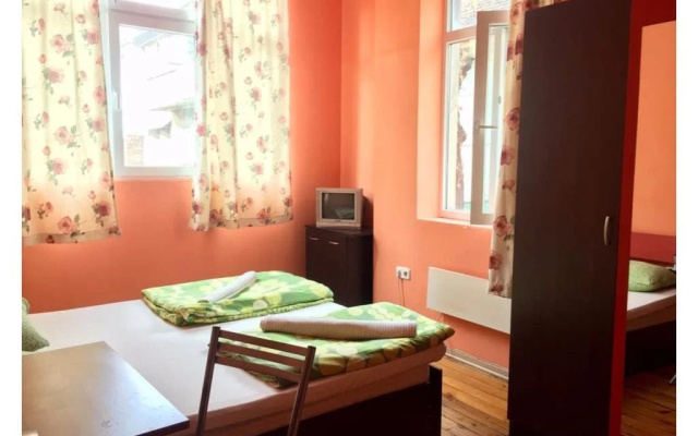 Elegance Hostel
