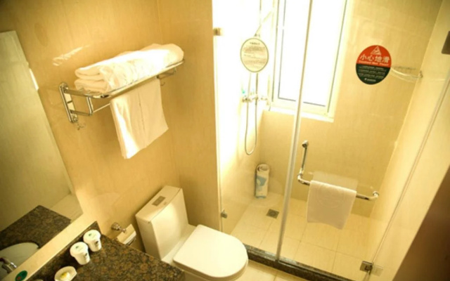 GreenTree Inn Liaoning Dalian Railway Station Expr