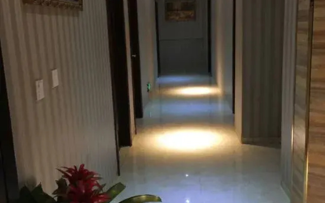 Xingyi Linhai Hotel
