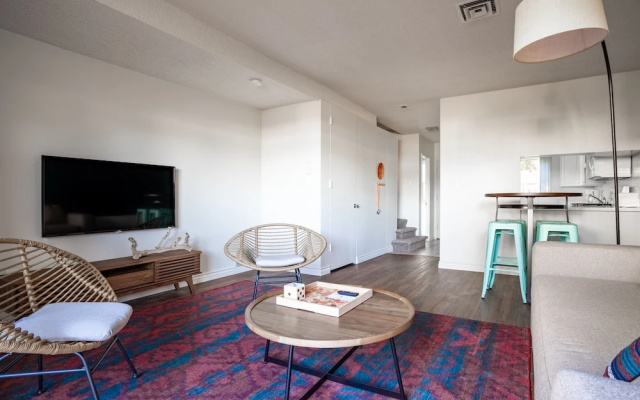 WanderJaunt - Adriano - 2BR - Point Loma