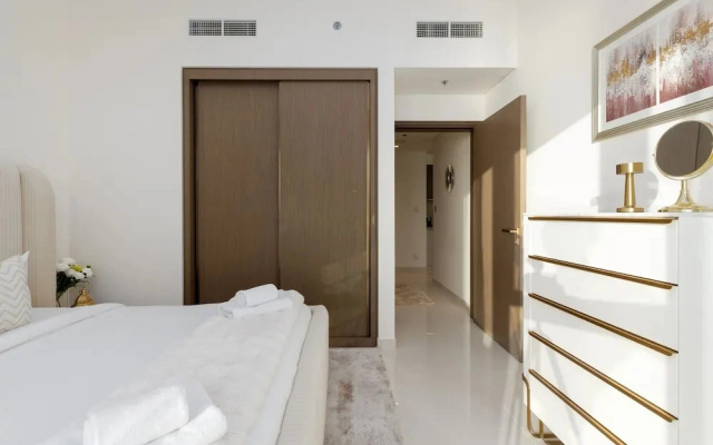 Elite 1BR Emaar Beachfront Near Marina JBR