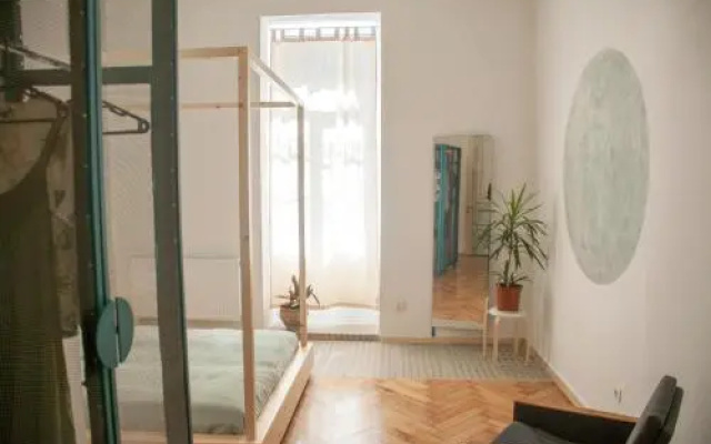 Pinn Hotel - Hostel