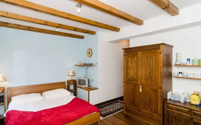 Apartment Taura - Studio Apartment With Balcony and Old City View