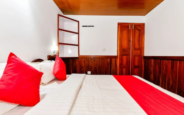 Oyo 24606 Waves Shore 3Bhk Premium Houseboat