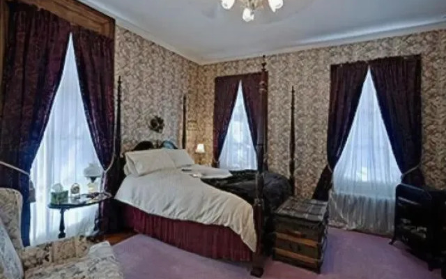 Lackawanna Bed & Breakfast