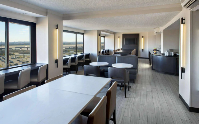 Newark Liberty International Airport Marriott