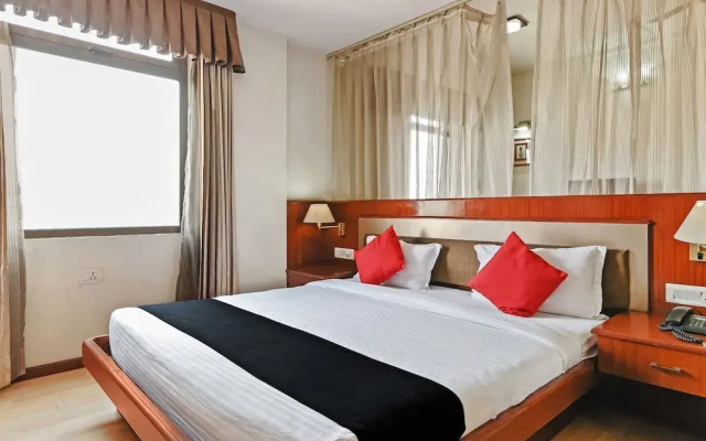 Capital O 18514 Hotel Royal Empire