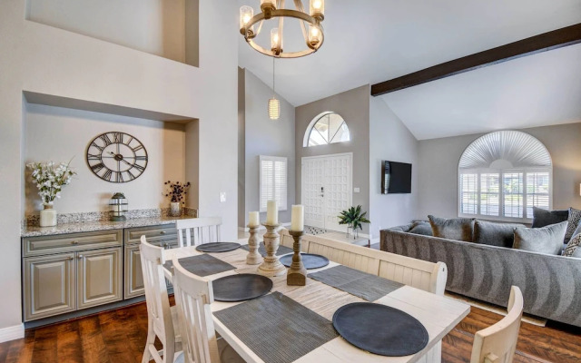 Private Pool, Grill: Upscale Scottsdale Retreat!
