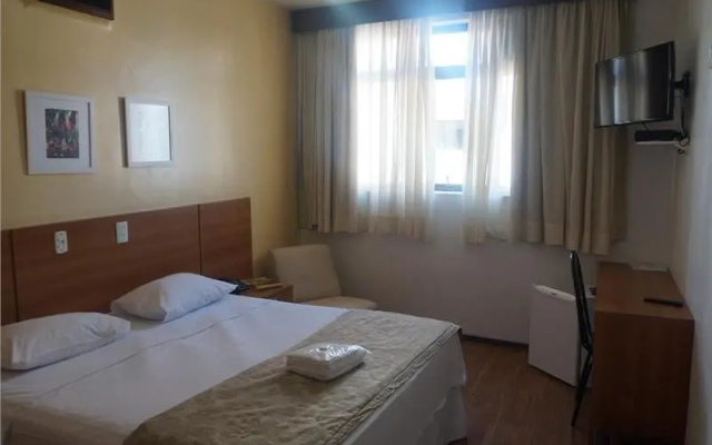 Rhud's Hotel