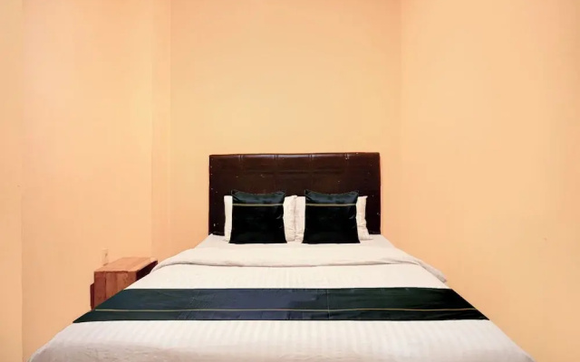 OYO 95017 Kapten Muslim Residence