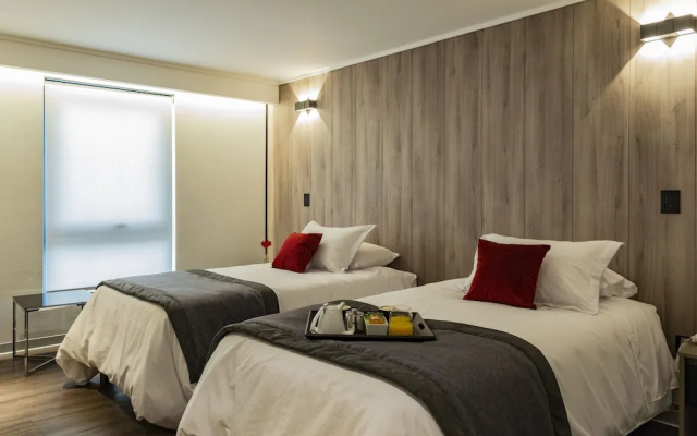 Hotel H9