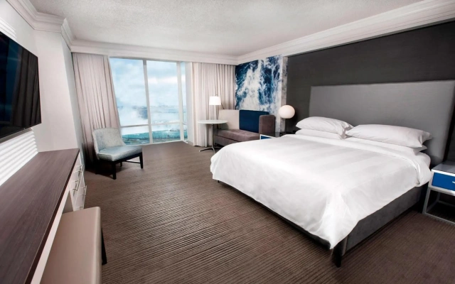 Niagara Falls Marriott on the Falls