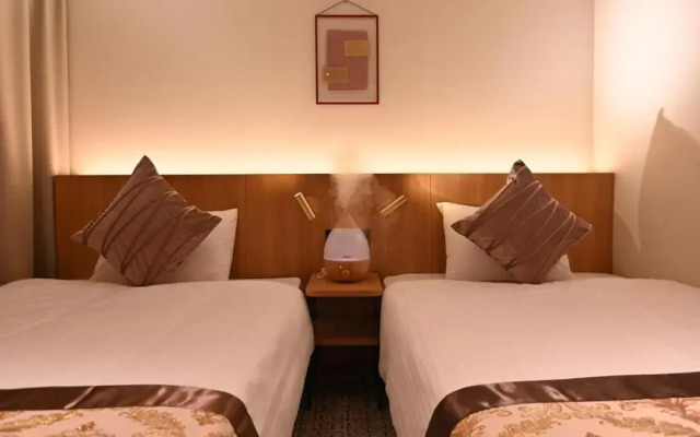 cinnamon hotel