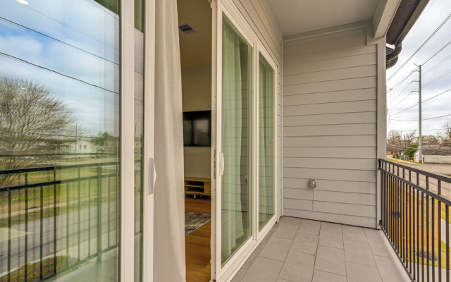 Sleek & Spacious! Prime Houston Home Near NRG