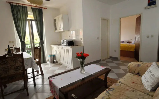 Apartments Sea Star - One Bedroom Apartment With Balcony