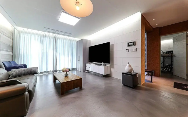 Iho 1820 Cafe & Guesthouse - Hostel
