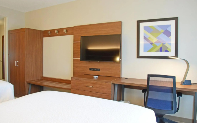 Holiday Inn Express & Suites Millington by IHG