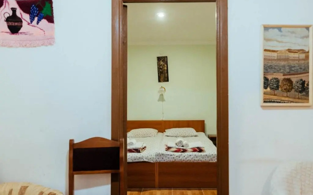 IRIS mini hotel