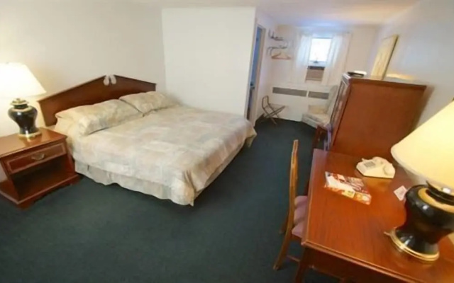 Travelers Inn