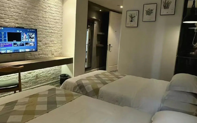 Fanpu Arts Hotel Tongxiang
