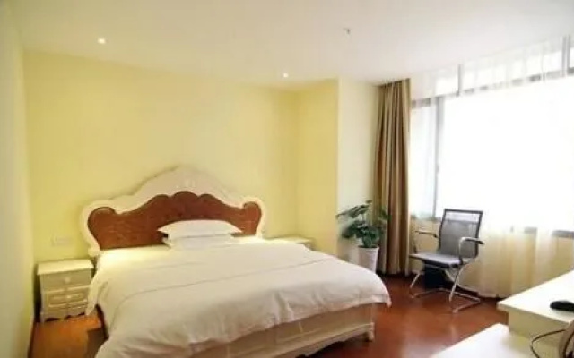 Golden Pillar Business Hotel